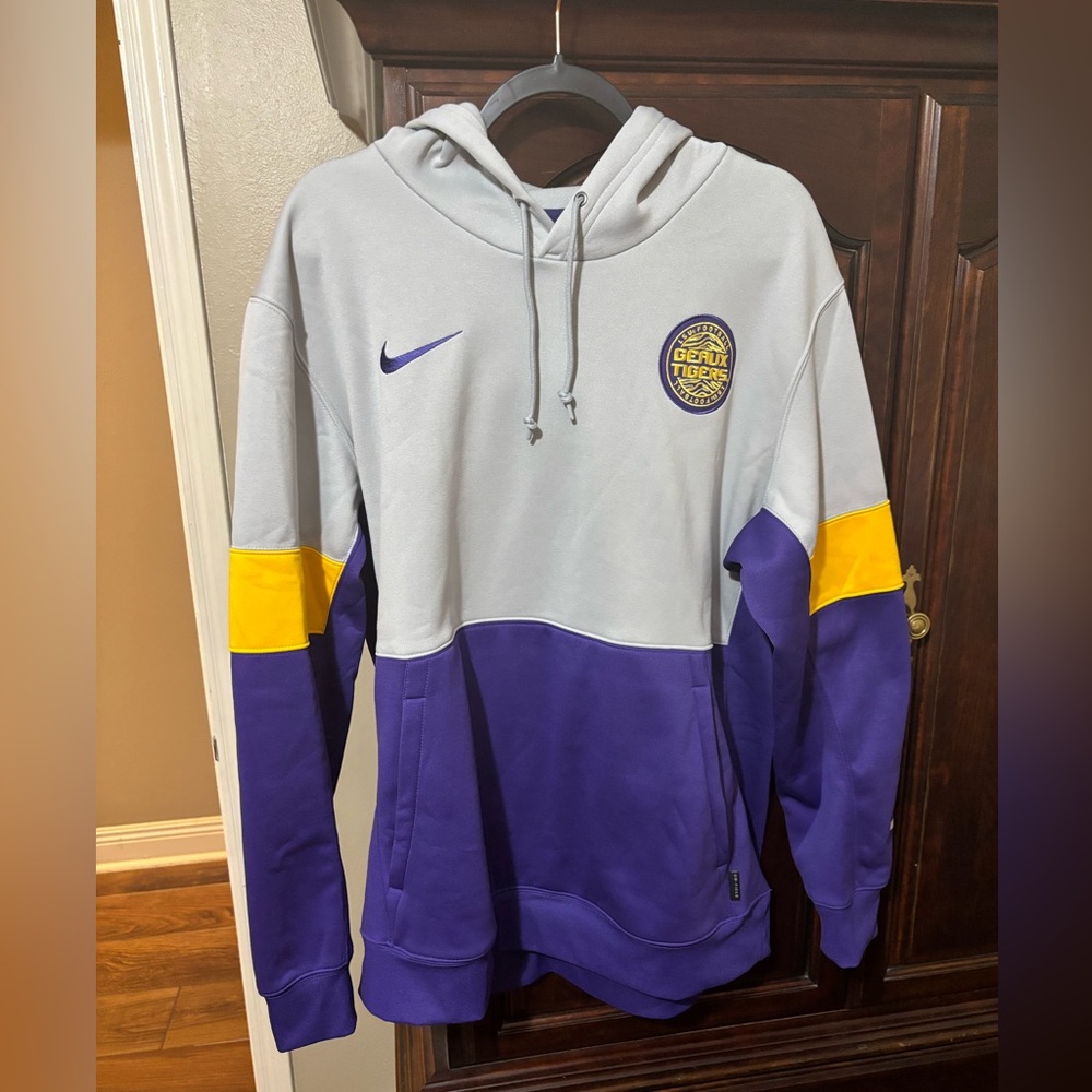 Team-issued LSU On-Field Rivalry Therma Fit hooded pullover